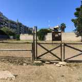 Nel quartiere Santa Rita sono presenti due aree sgambamento. La prima si trova in via Luigi Quaranta. Presenta una staccionata di legno come recinzione, ma molto bassa. E qui non troviamo n� panchine n� fontanelle